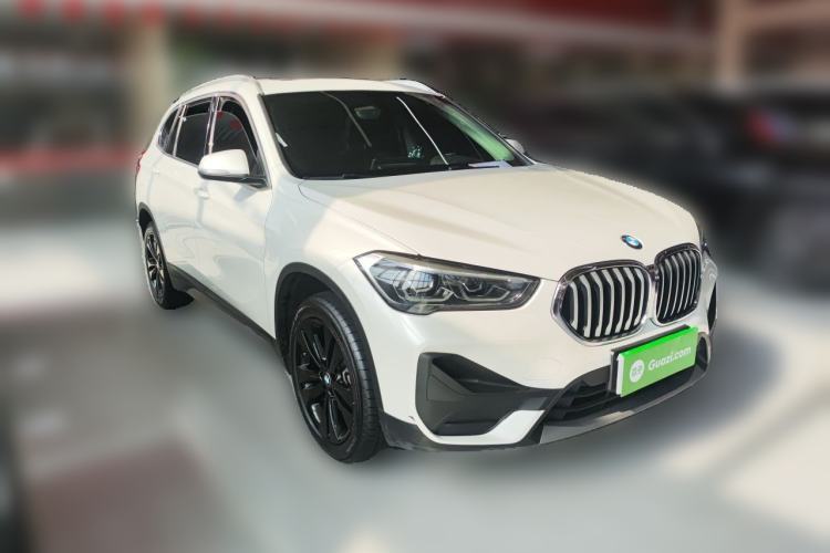 Used BMW X1 2021 Restyled sDrive20Li Fashion Version Front Right 45 Deg