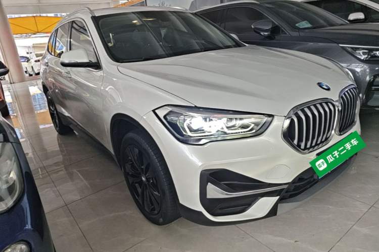 Used BMW X1 2021 Restyled sDrive20Li Fashion Version Front Right 45 Deg