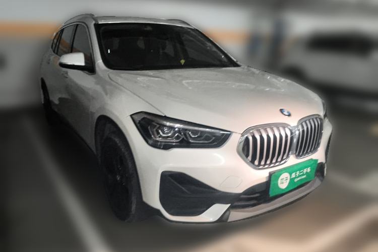 Used BMW X1 2021 Restyled sDrive20Li Fashion Version Front Right 45 Deg