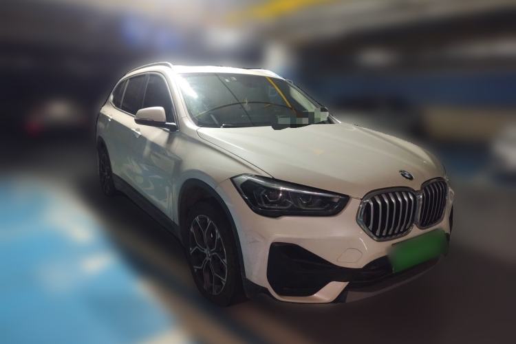Used BMW X1 2021 Restyled sDrive25Li Leading Edition Front Right 45 Deg