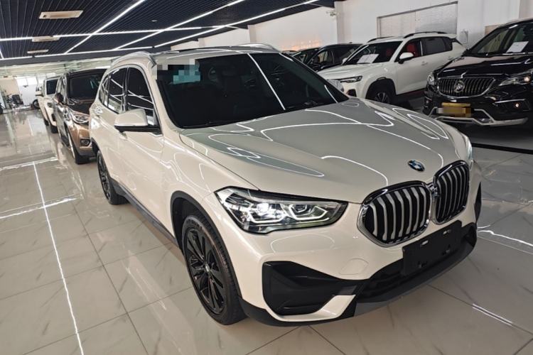 Used BMW X1 2021 Restyled sDrive20Li Fashion Version Front Right 45 Deg