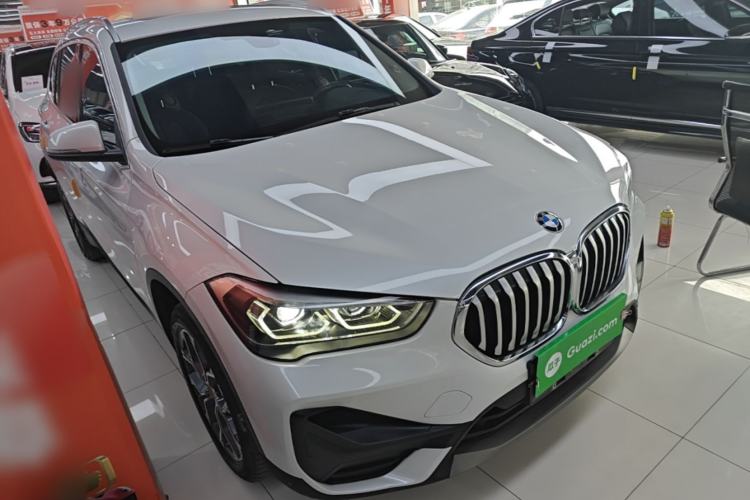 Used BMW X1 2021 sDrive25Li Leading Model Front Right 45 Deg