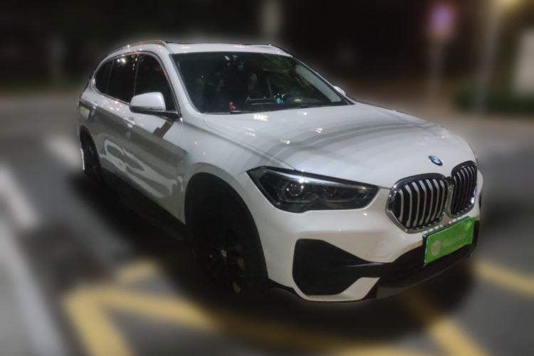Used BMW X1 2021 Restyled sDrive20Li Fashion Version Front Right 45 Deg