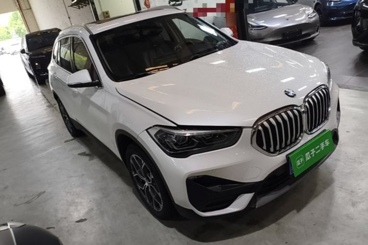 Used BMW X1 2021 Restyled sDrive25Li Leading Edition Front Right 45 Deg