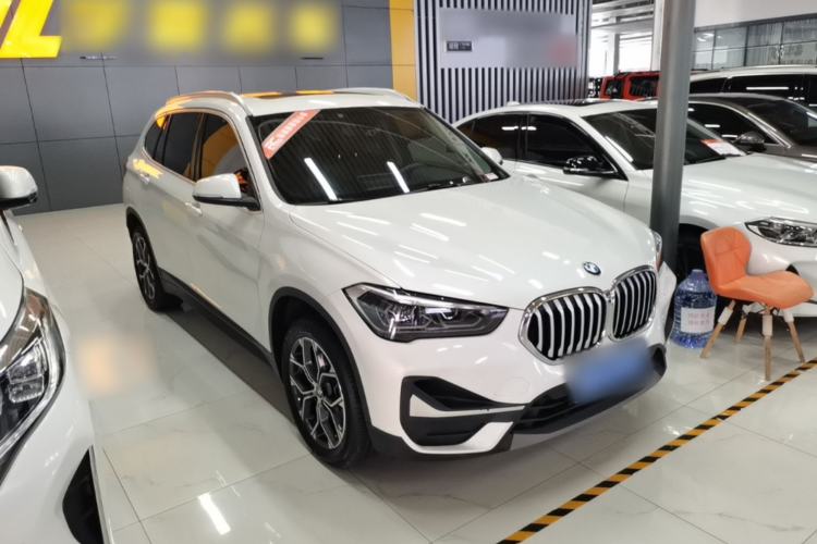 Used BMW X1 2021 Restyled sDrive25Li Leading Edition Front Right 45 Deg