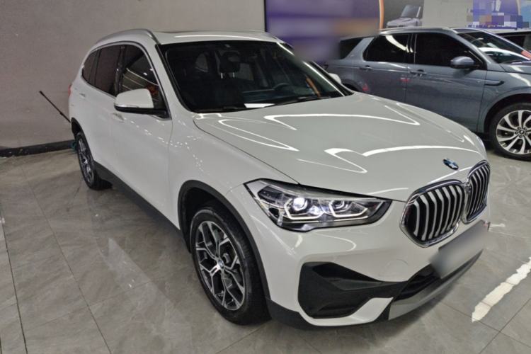 Used BMW X1 2021 Restyled sDrive25Li Leading Edition Front Right 45 Deg