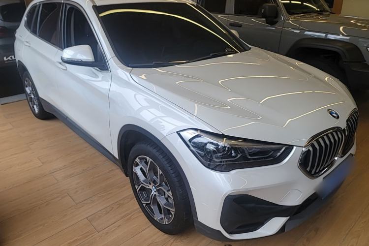 Used BMW X1 2021 Restyled sDrive25Li Leading Edition Front Right 45 Deg