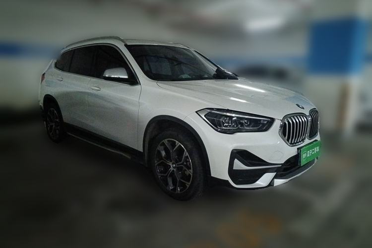 Used BMW X1 2021 Restyled sDrive20Li Fashion Version Front Right 45 Deg