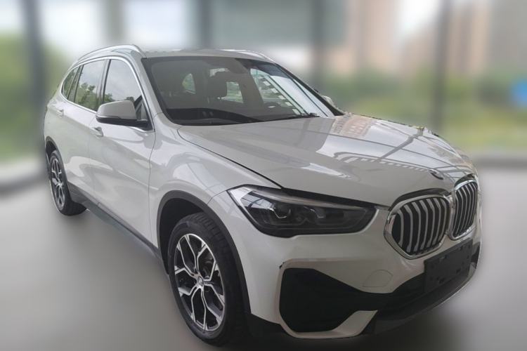Used BMW X1 2021 Restyled sDrive25Li Leading Edition Front Right 45 Deg