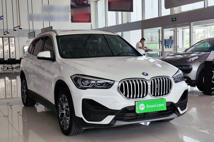 Used BMW X1 2021 Restyled sDrive25Li Leading Edition Front Right 45 Deg