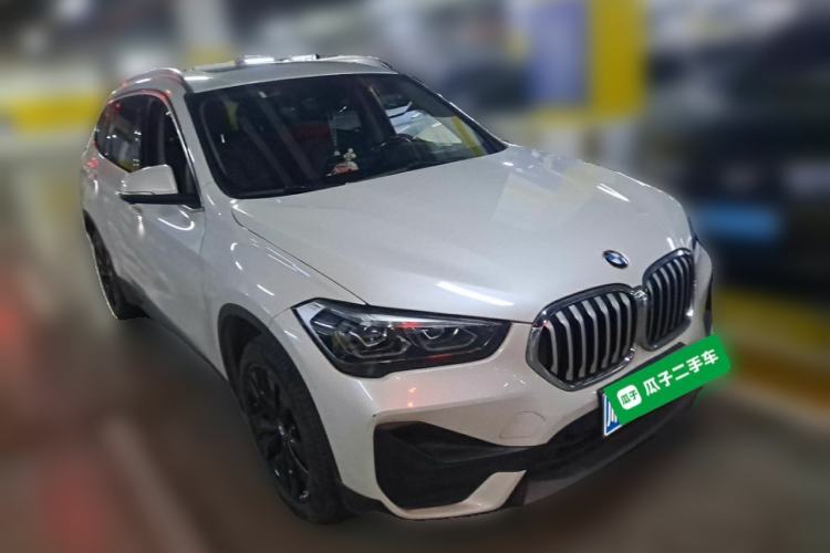 Used BMW X1 2021 Restyled sDrive20Li Fashion Version Front Right 45 Deg