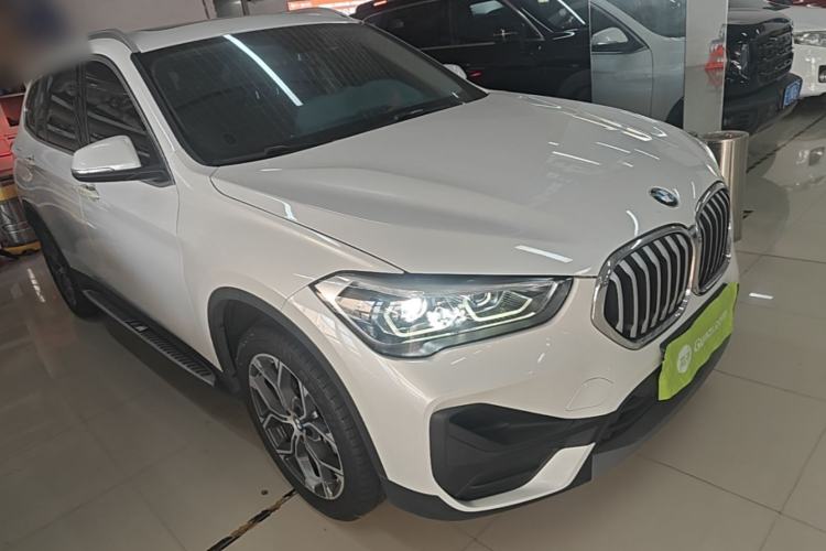 Used BMW X1 2021 Restyled sDrive25Li Leading Edition Front Right 45 Deg