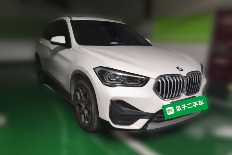 Used BMW X1 2021 Restyled sDrive25Li Leading Edition Front Right 45 Deg