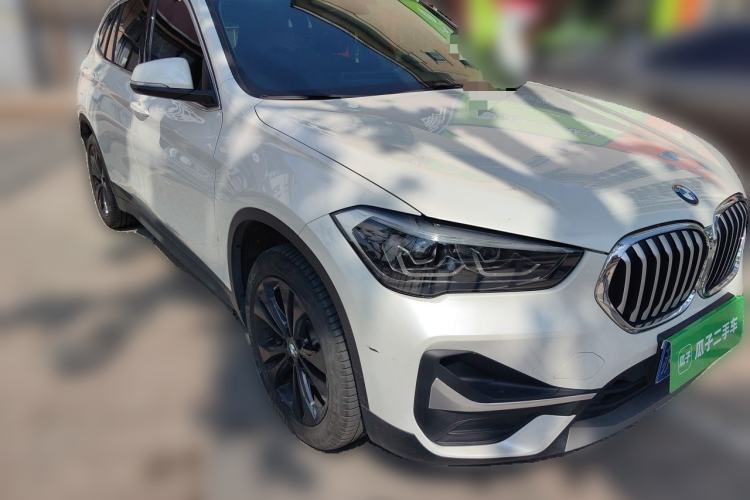 Used BMW X1 2021 Restyled sDrive20Li Fashion Version Front Right 45 Deg