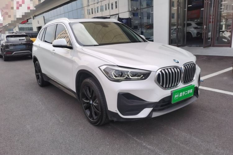 Used BMW X1 2021 Restyled sDrive20Li Fashion Version Front Right 45 Deg