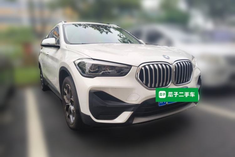 Used BMW X1 2021 Restyled sDrive25Li Leading Edition Front Right 45 Deg