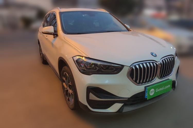 Used BMW X1 2021 sDrive25Li Leading Model Front Right 45 Deg