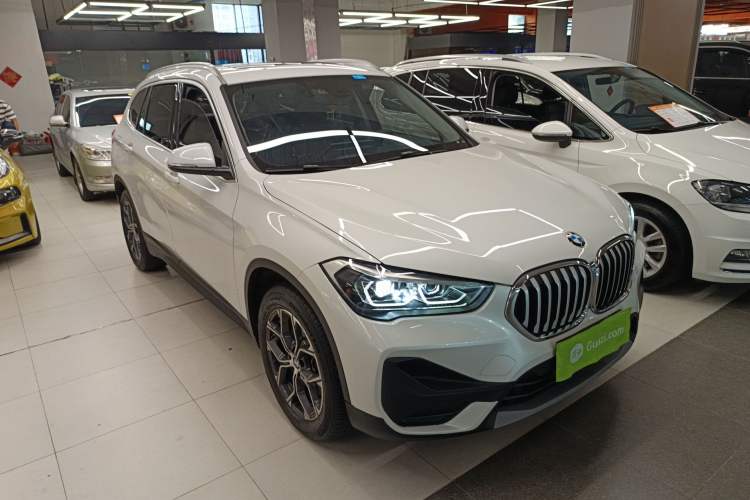 Used BMW X1 2021 Restyled sDrive25Li Leading Edition Front Right 45 Deg
