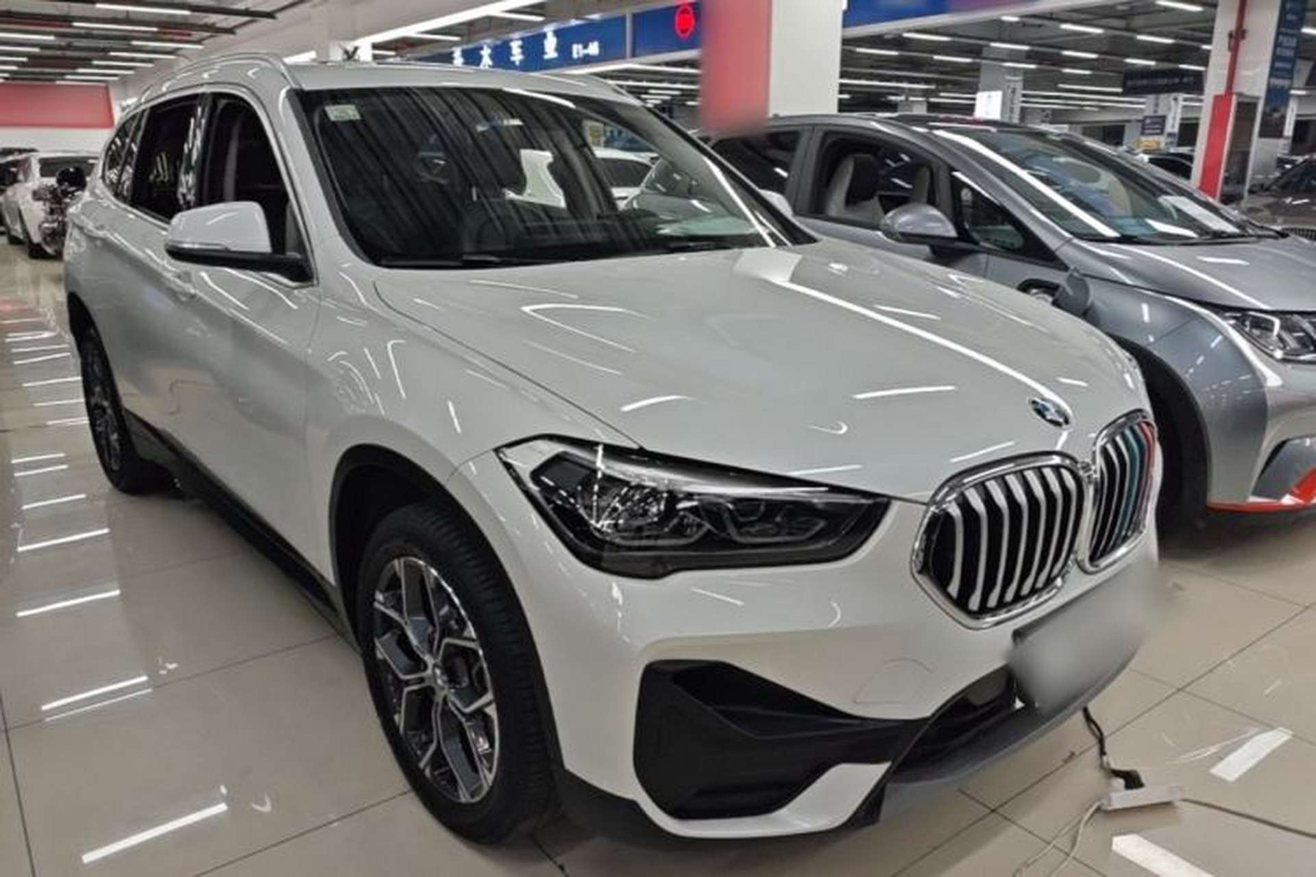 Used BMW X1 2021 Restyled sDrive25Li Leading Edition Front Right 45 Deg
