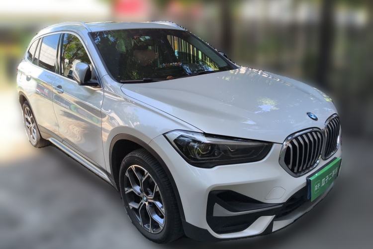 Used BMW X1 2021 Restyled sDrive20Li Premium Edition Front Right 45 Deg
