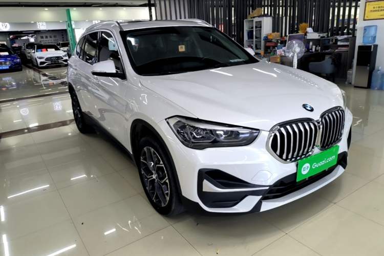 Used BMW X1 2021 Restyled sDrive25Li Leading Edition Front Right 45 Deg