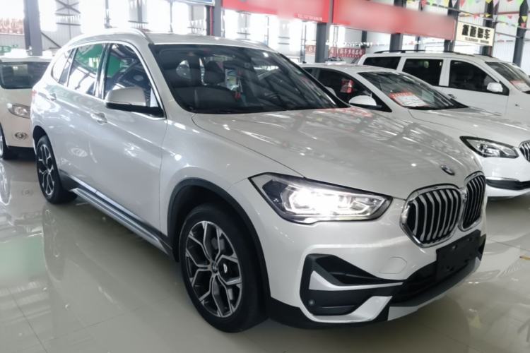 Used BMW X1 2021 Restyled sDrive20Li Premium Edition Front Right 45 Deg