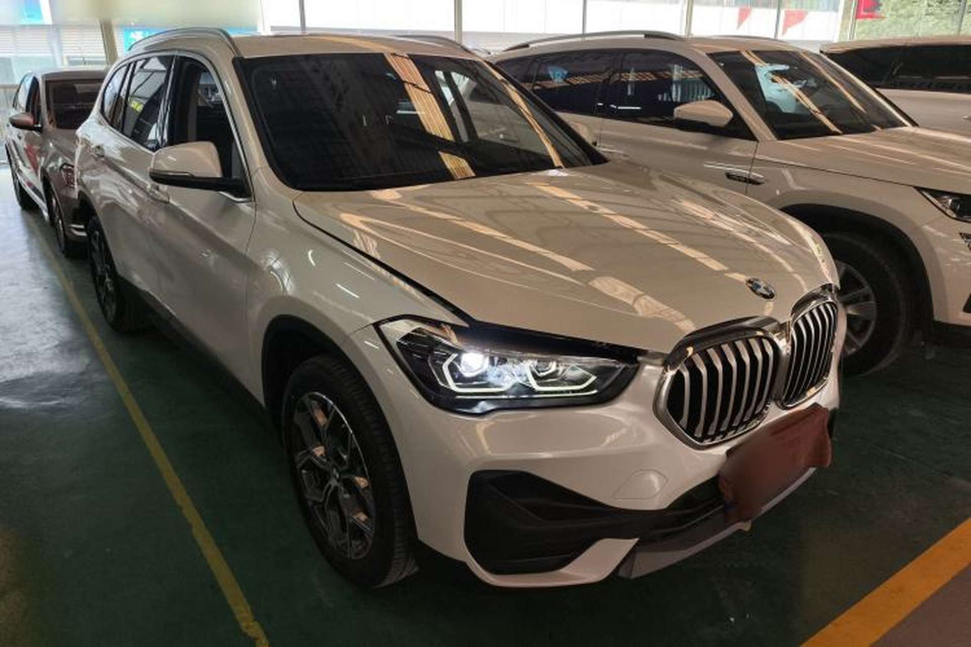 Used BMW X1 2021 sDrive25Li Leading Model Front Right 45 Deg