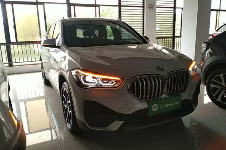 Used BMW X1 2021 Restyled sDrive25Li Leading Edition Front Right 45 Deg