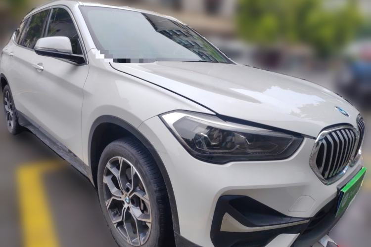 Used BMW X1 2021 Restyled sDrive25Li Leading Edition Front Right 45 Deg