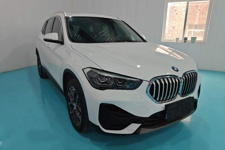 Used BMW X1 2021 sDrive25Li Leading Model Front Right 45 Deg