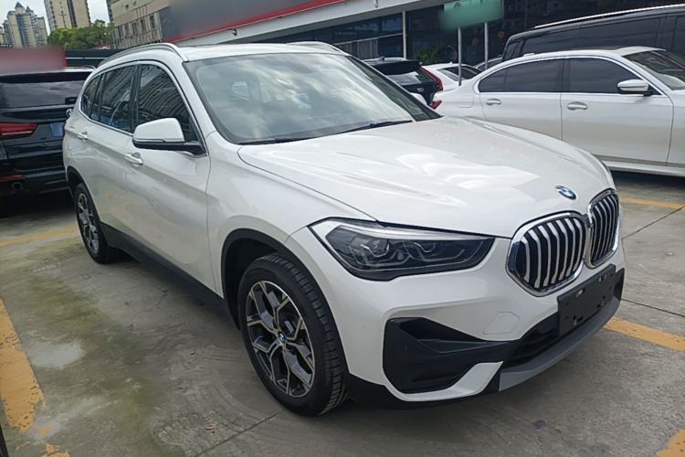 Used BMW X1 2021 sDrive25Li Leading Model Front Right 45 Deg