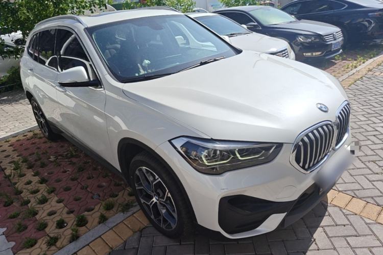 Used BMW X1 2021 Restyled sDrive25Li Leading Edition Front Right 45 Deg