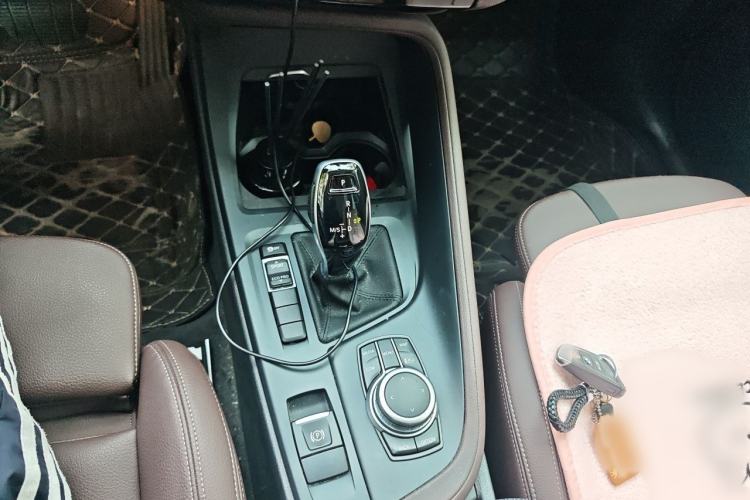 Used BMW X1 2021 sDrive25Li Leading Model Gear Lever
