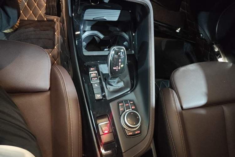 Used BMW X1 2021 xDrive25Li Luxury Model Gear Lever
