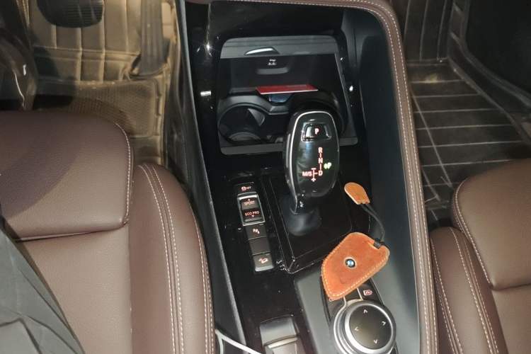 Used BMW X1 2021 xDrive25Li Luxury Model Gear Lever