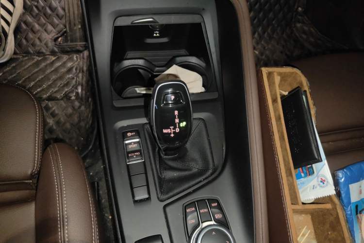 Used BMW X1 2021 Restyled sDrive25Li Leading Edition Gear Lever
