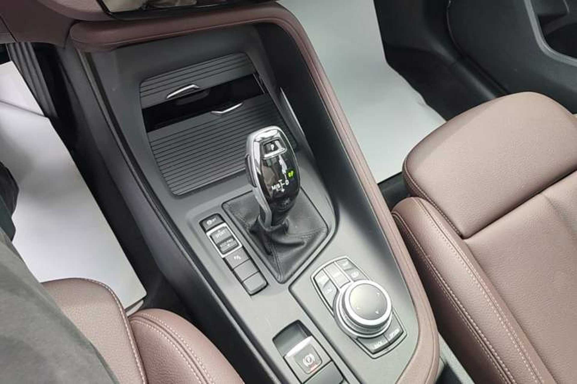 Used BMW X1 2021 sDrive25Li Leading Model Gear Lever
