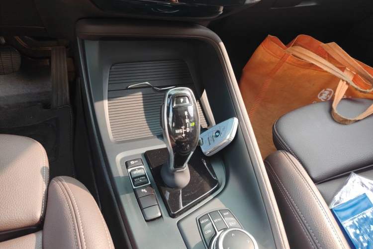 Used BMW X1 2021 Restyled sDrive25Li Leading Edition Gear Lever