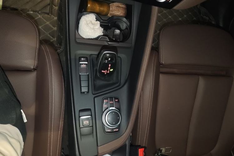 Used BMW X1 2021 sDrive25Li Leading Model Gear Lever
