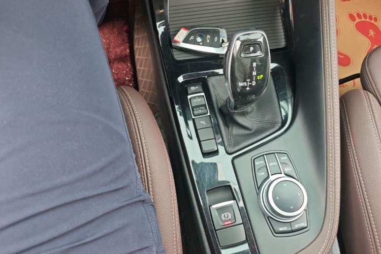 Used BMW X1 2021 sDrive20Li Premium Edition Gear Lever