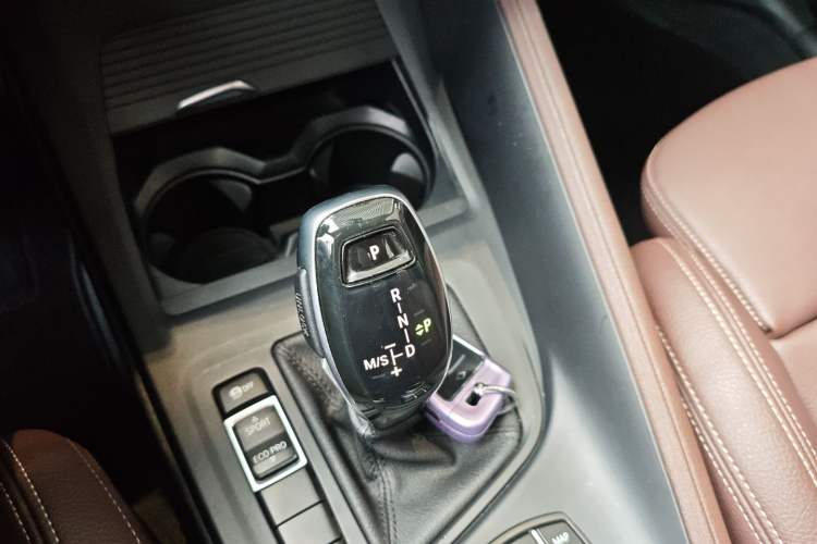 Used BMW X1 2021 sDrive25Li Leading Model Gear Lever