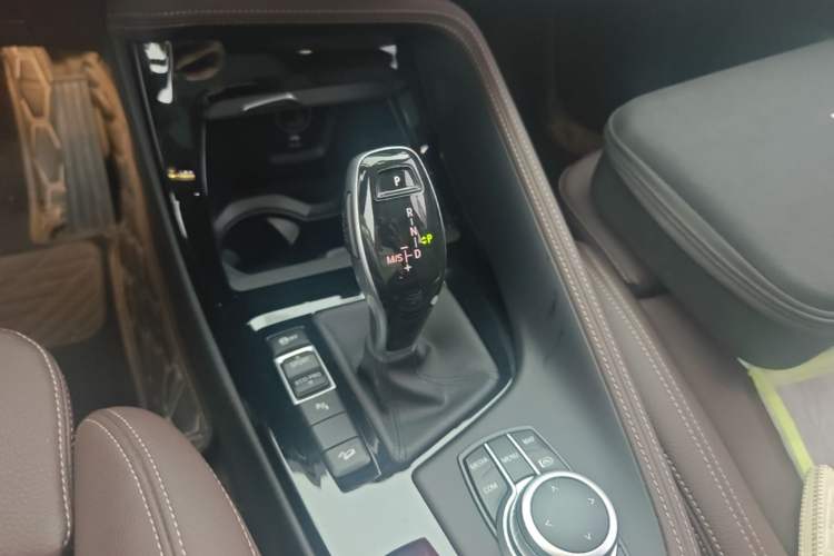 Used BMW X1 2021 xDrive25Li Luxury Model Gear Lever