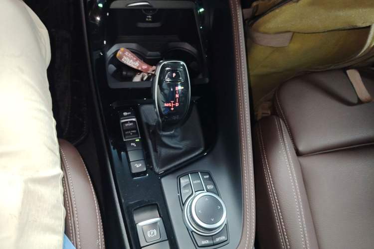 Used BMW X1 2021 xDrive25Li Luxury Model Gear Lever