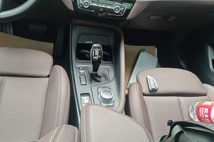 Used BMW X1 2021 Restyled sDrive25Li Leading Edition Gear Lever