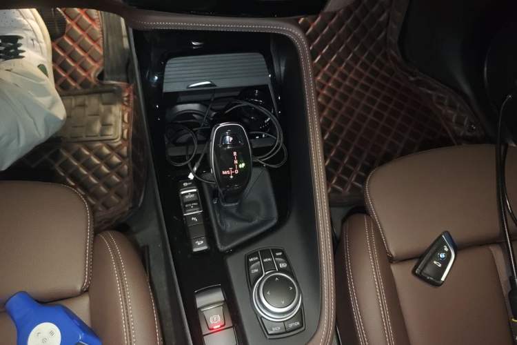 Used BMW X1 2021 xDrive25Li Luxury Model Gear Lever