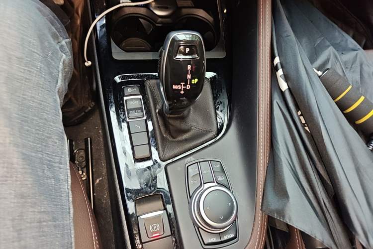Used BMW X1 2021 sDrive20Li Premium Edition Gear Lever