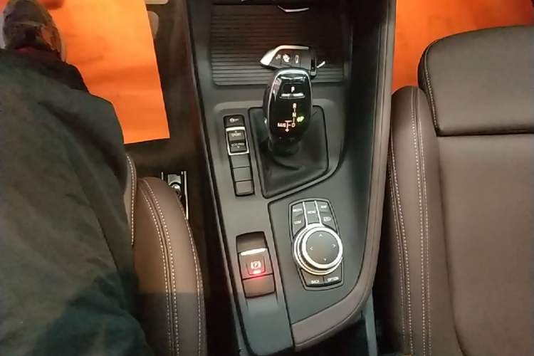 Used BMW X1 2021 sDrive25Li Leading Model Gear Lever