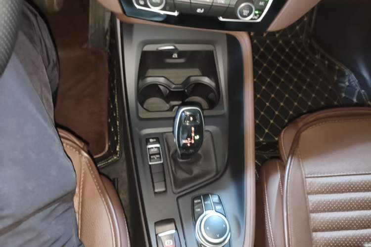 Used BMW X1 2021 Restyled sDrive25Li Leading Edition Gear Lever