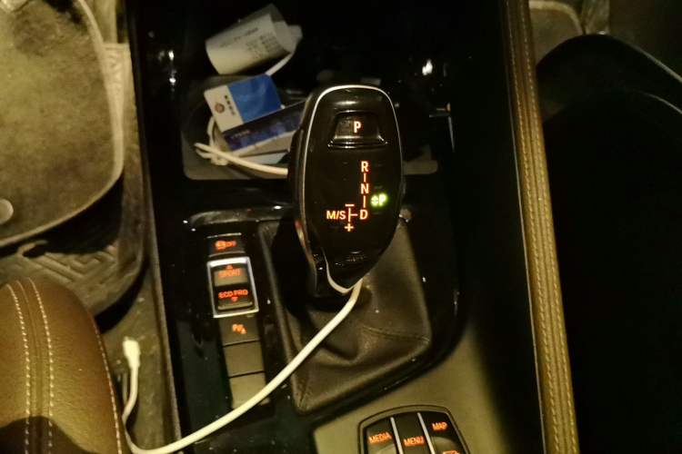 Used BMW X1 2021 sDrive20Li Premium Edition Gear Lever