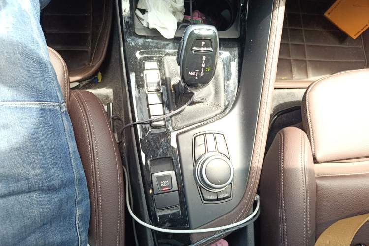 Used BMW X1 2021 sDrive20Li Premium Edition Gear Lever